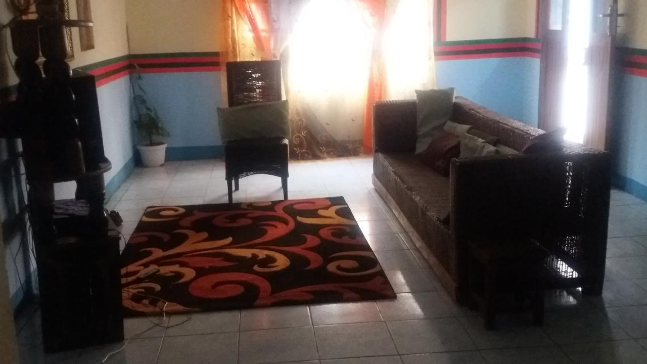 Albergue Kumunzi Backpackers Lusaka Exterior foto