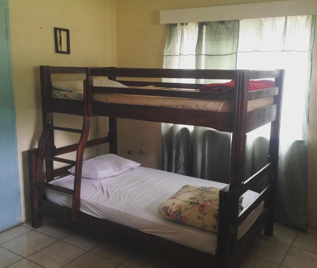 Albergue Kumunzi Backpackers Lusaka Exterior foto