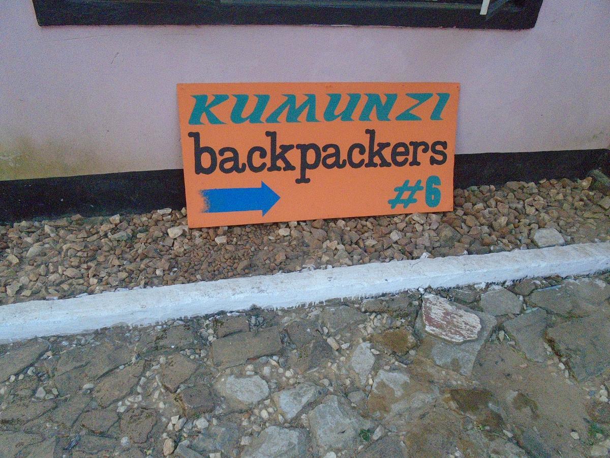 Albergue Kumunzi Backpackers Lusaka Exterior foto